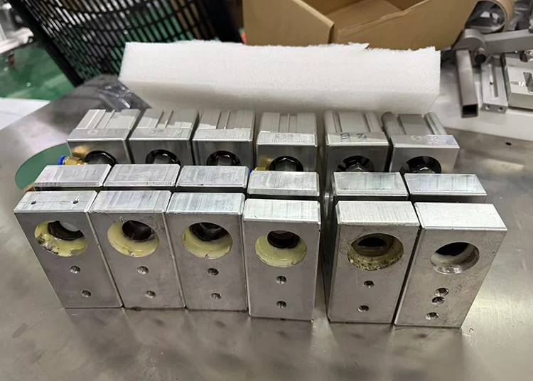 Pneumatic Punching Die 